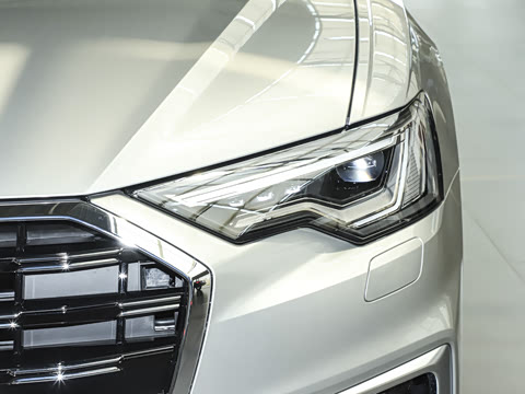 2025�� �Ŀ� 45 TFSI quattro ��ѡ������