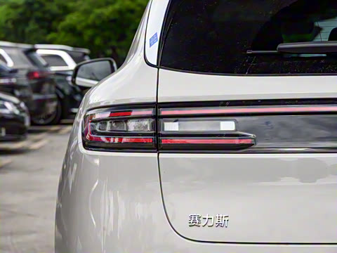 2025�� ����  Ultra ������