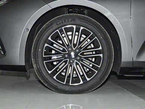 2025�� 130km EM-i ������