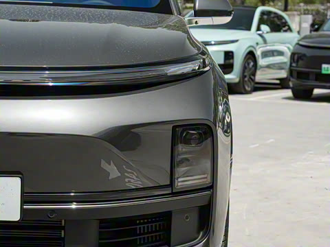 2025�� Ultra ���ܻ��°�