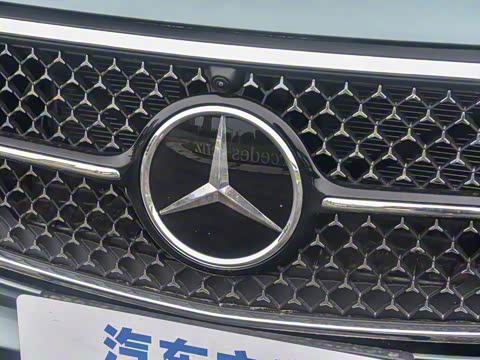 2025�� �Ŀ� E 300 L ʱ���˶���