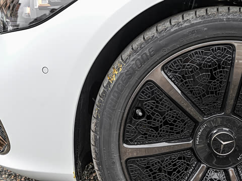 2025�� �Ŀ� S 680 4MATIC ��ҹ��