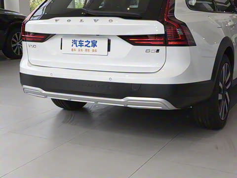 2025�� Cross Country B5 AWD �����