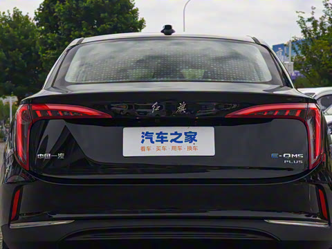 2023�� 560km PLUS