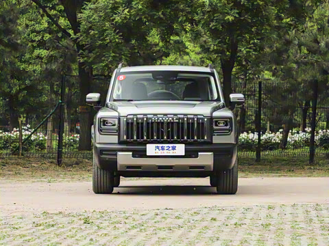 2025�� 2.0T 4WD Ultra