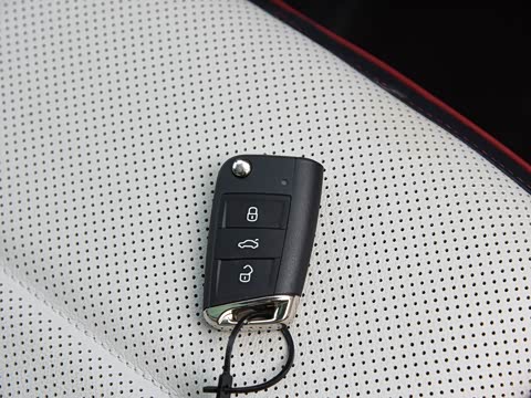 2020�� 380TSI �������������