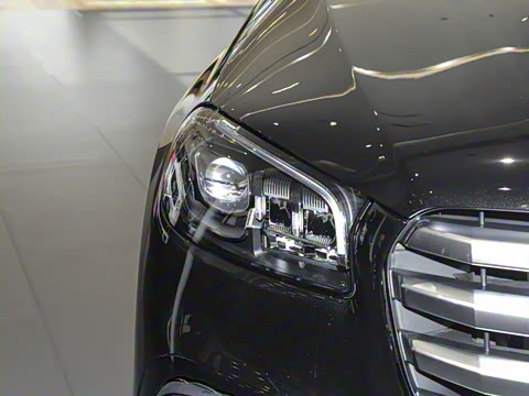 2025�� GLS 450 4MATIC ������