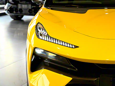 2025�� 900 ������