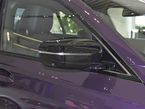 2025�� 330i 50����������