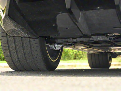 2025�� 75kWh Touring