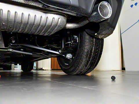 2018�� sDrive25i ������MԽҰ��װ ��V