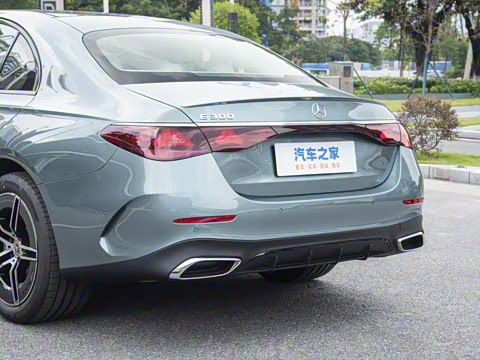 2025�� �Ŀ� E 300 ʱ�����˶���