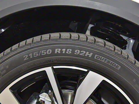 2025�� �Ŀ� 300TSI DSG�����ǹ��