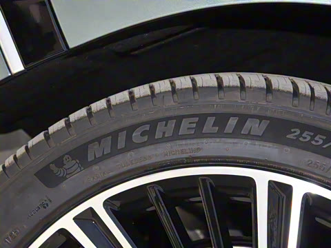 2025�� 680 ������������ Max