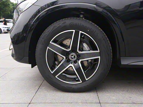 2025�� �Ŀ� GLC 260 4MATIC ����SUV