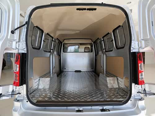 【佳宝v80新能源】一汽_佳宝v80新能源报价_佳宝v80新能源图片_汽车之