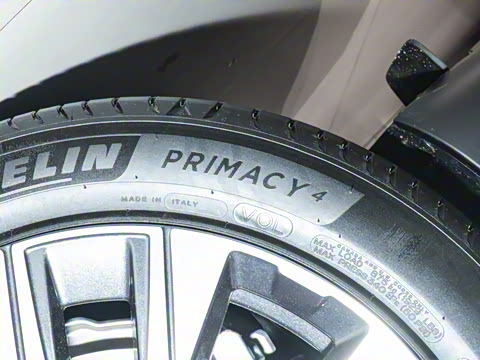 2025�� Cross Country B5 AWD ��Զ��