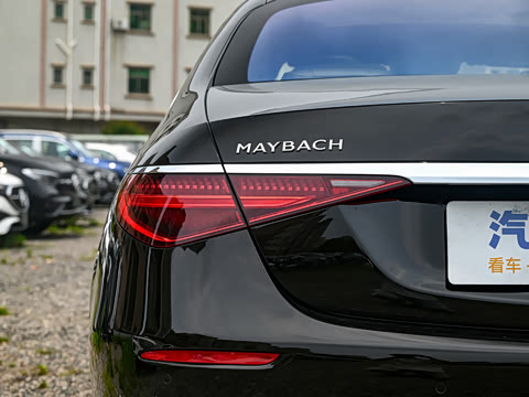 2025�� �Ŀ� S 680 4MATIC