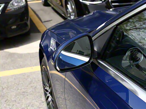 2023�� �Ŀ� C 260 L �˶���