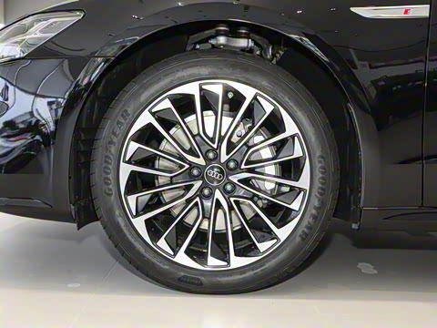 2025�� 45 TFSI ������