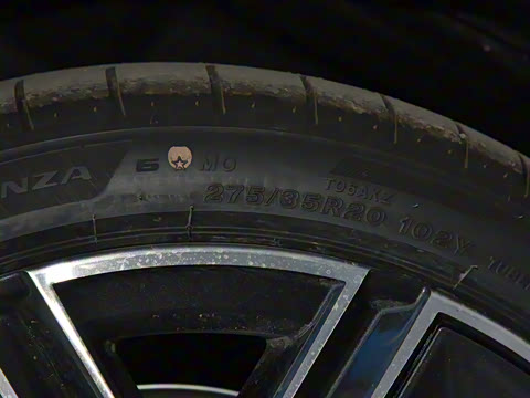 2025 xDrive 50L M˶װ