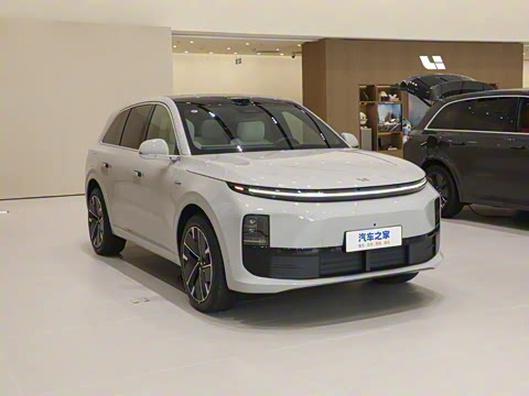 2025�� Pro ���ܻ��°�