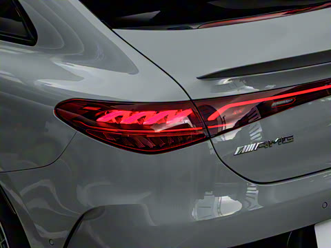 2023�� AMG EQE 53 4MATIC+