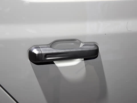 2022�� 3.6L ���а�