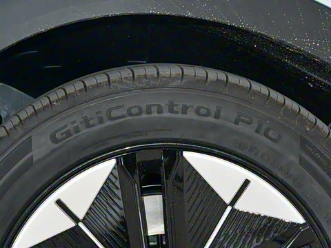 2025�� 285Max ��ΪǬ���Ǽ�ADS SE���̰�