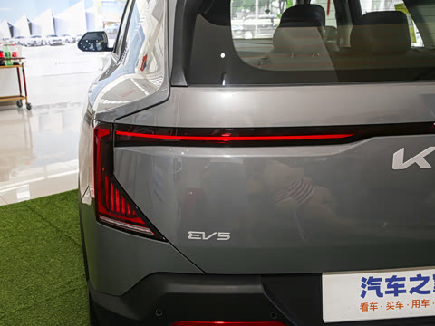 2025�� 530 Light