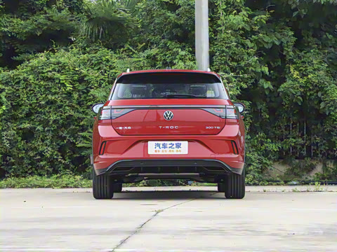 2025�� �Ŀ�� 300TSI DSG���������