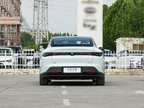 2025�� 560MAX 185kW