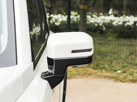 2025�� 2.0T 4WD Ultra