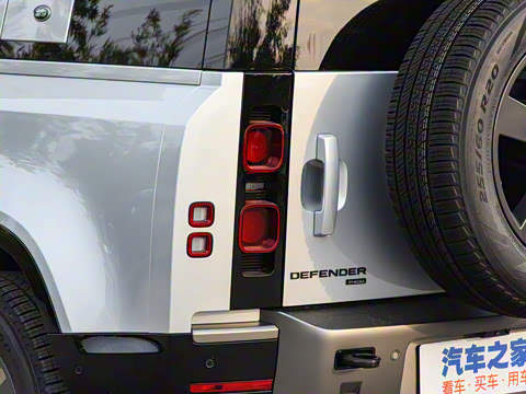 2023�� 110 3.0T P400 X-DYNAMIC HSE