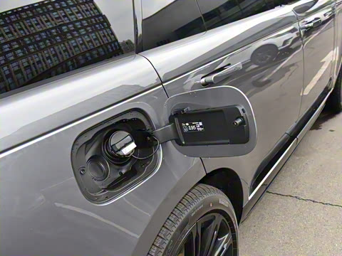 2025�� 3.0 L6 400PS �����ӳ���