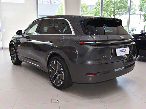 2025�� Pro ���ܻ��°�