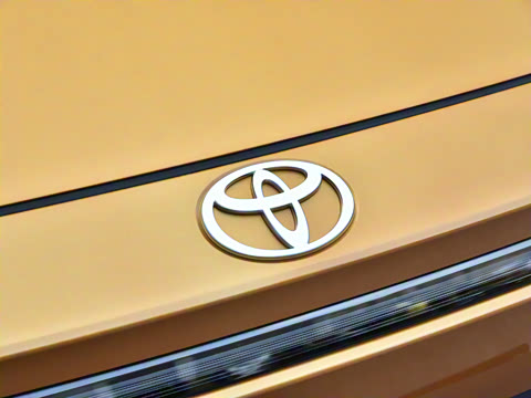 2025�� 550 PRO���а�