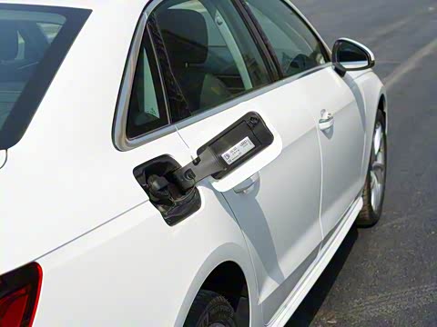 2020�� 40 TFSI ����������