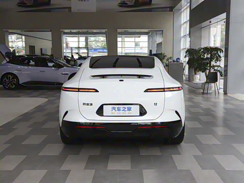 2025�� �Ŀ� Ultra���̰�