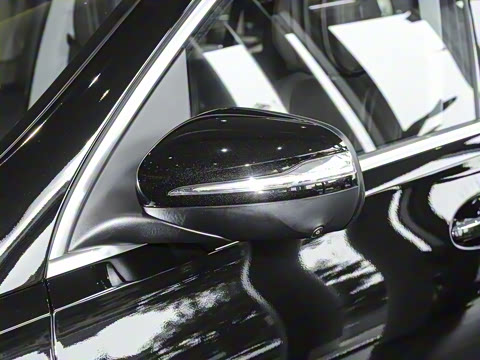 2025�� GLS 450 4MATIC ������