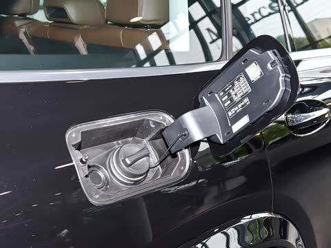 2025�� GLS 450 4MATIC ������