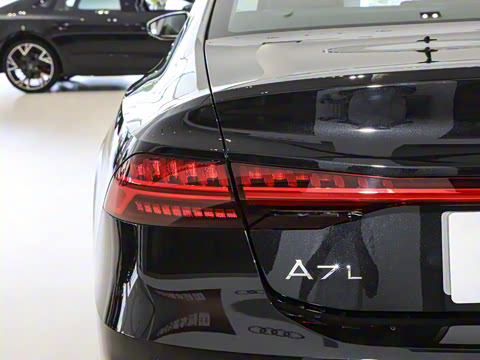 2025�� 45 TFSI ������