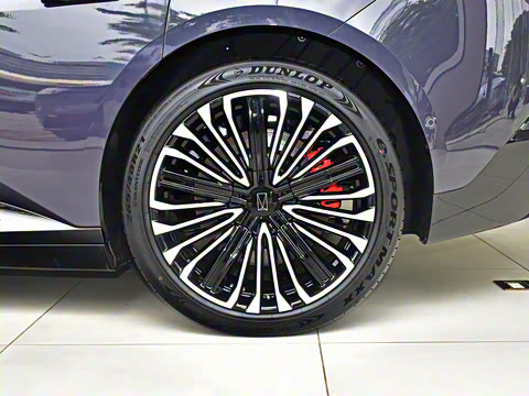 2025�� �Ŀ� Ultra���̰�