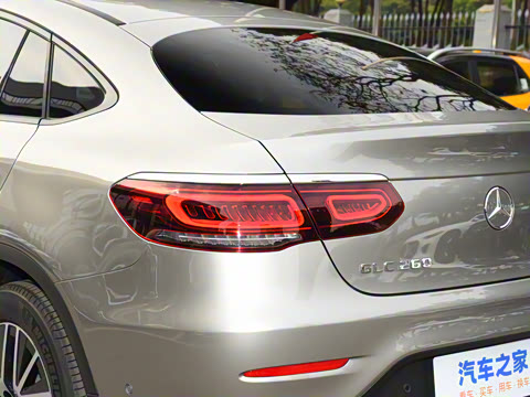 2023�� GLC 260 4MATIC ����SUV