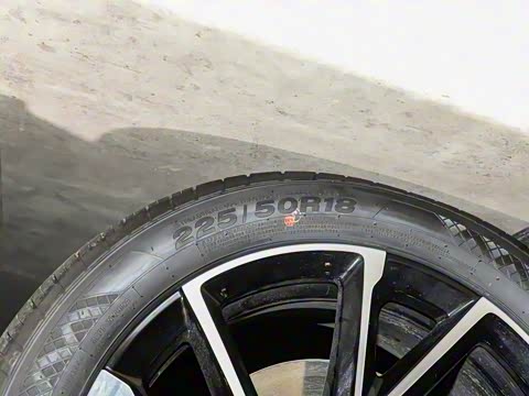 2025�� 2.0T ������