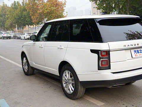 2022�� 3.0 L6 360PS ʢ����