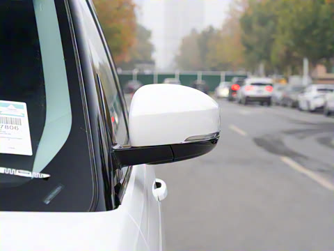 2022�� 3.0 L6 360PS ʢ����