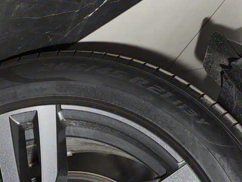 2024�� xDrive40i ������M�˶���װ