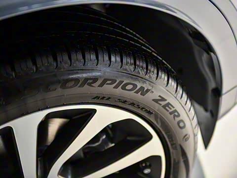 2020�� 249PS R-Dynamic ���ܰ�