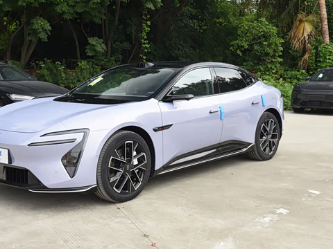 2025�� Ultra�����